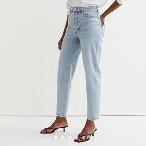 H&M light blue ankle mom Jeans